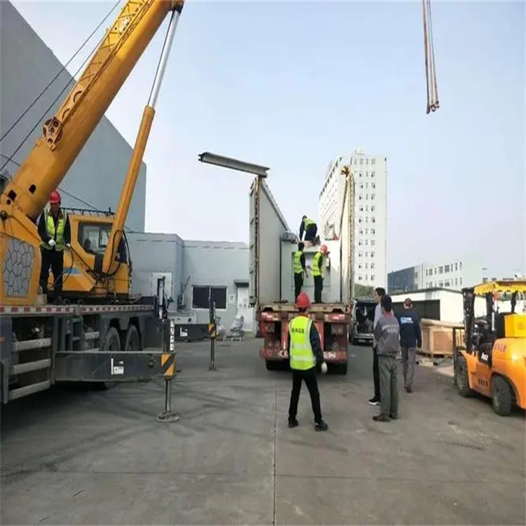 六枝特如何找到附近的吊车救援服务