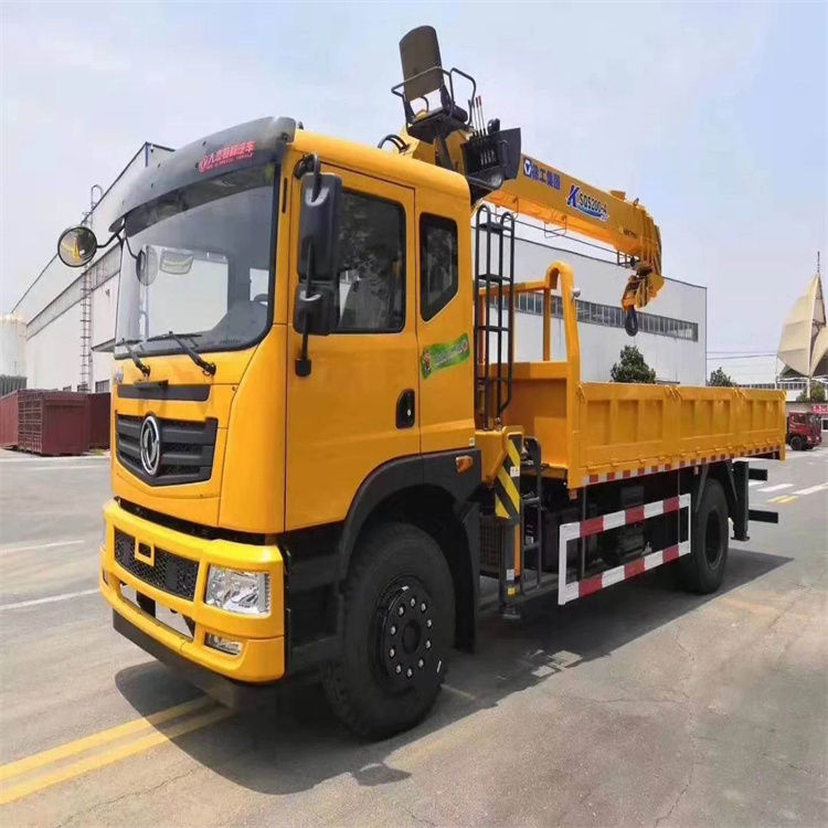 六枝特附近找一辆随车吊出租